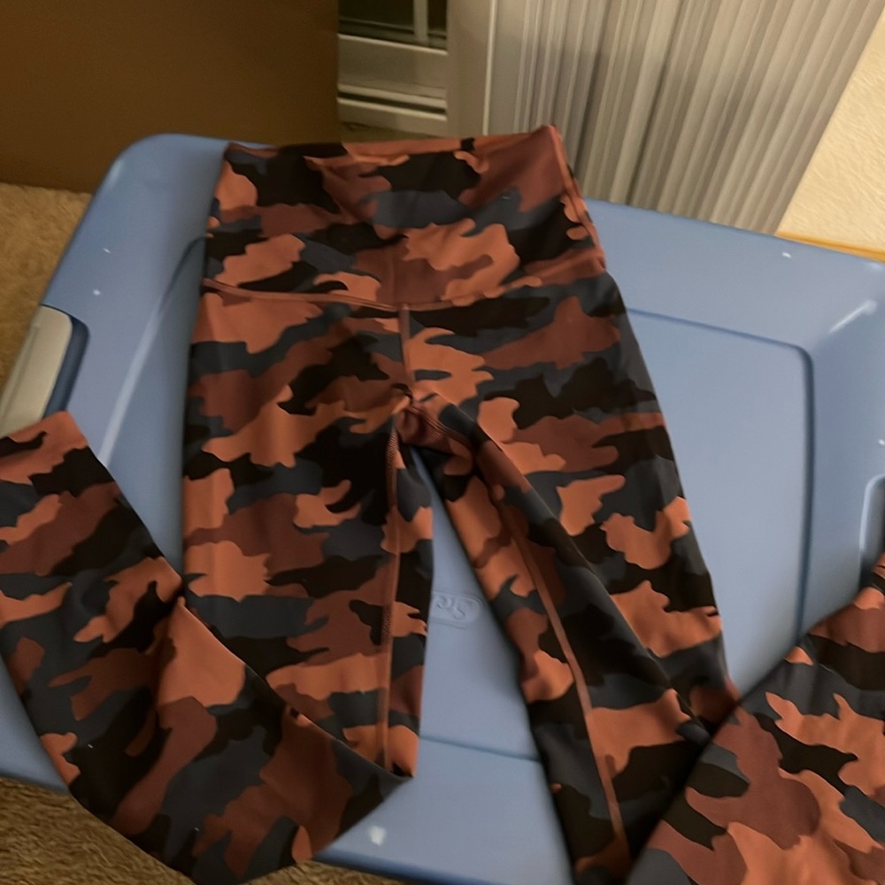Lululemon size 2, 25 inseam